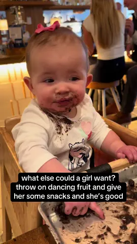 @bartaco isla is a huge fan of your black beans although, her shirt is not😂😂 #funnybaby #bartaco #babysnacks 