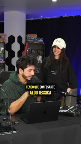 La canción para esos amigos que no aceptan lo que realmente son .. 😅😂