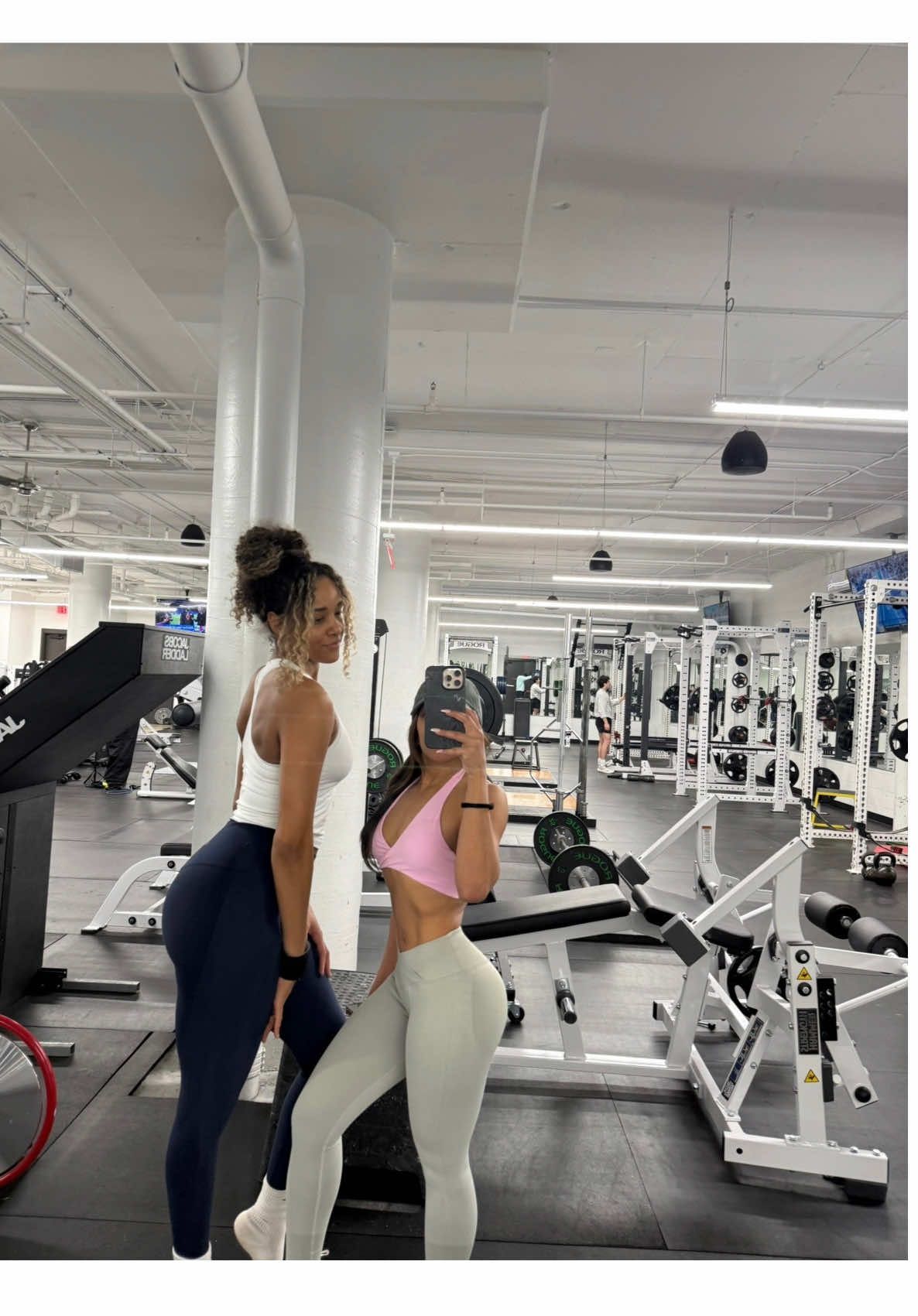 Sundays are for the girls… and for getting strong!✨ As a busy woman (and a mama!), I know how hard it can be to find time for yourself.  But here’s the truth—your health IS self-care.  Your energy, your confidence, your strength… it all starts with how you show up for YOU. That’s why I created my fitness plans—to help you get back in the gym, rebuild your body, and feel GOOD again without spending hours figuring it all out.  No guesswork, just RESULTS. If you’re ready to stop putting yourself last and finally move with intention, DM me ‘COACH’ and let’s get to work!  Workout 🏋🏽‍♀️  1️⃣ Barbell Hip Thrusts – 4 sets x 6-8 reps 2️⃣ Dumbbell Bulgarian Split Squats – 3 sets x 8-10 reps per leg  3️⃣ Seated Dumbbell Shoulder Press – 3 sets x 10 reps  4️⃣ Cable Kickbacks (or Banded Kickbacks) – 3 sets x 12-15 reps  5️⃣ Lateral + Front Raises – 3 sets x 12-15 reps   #fitmomera #mindsetshifts  #onlinefitnesstrainer  #onlinefitness  #lifecoachingwomen  #atltrainer 