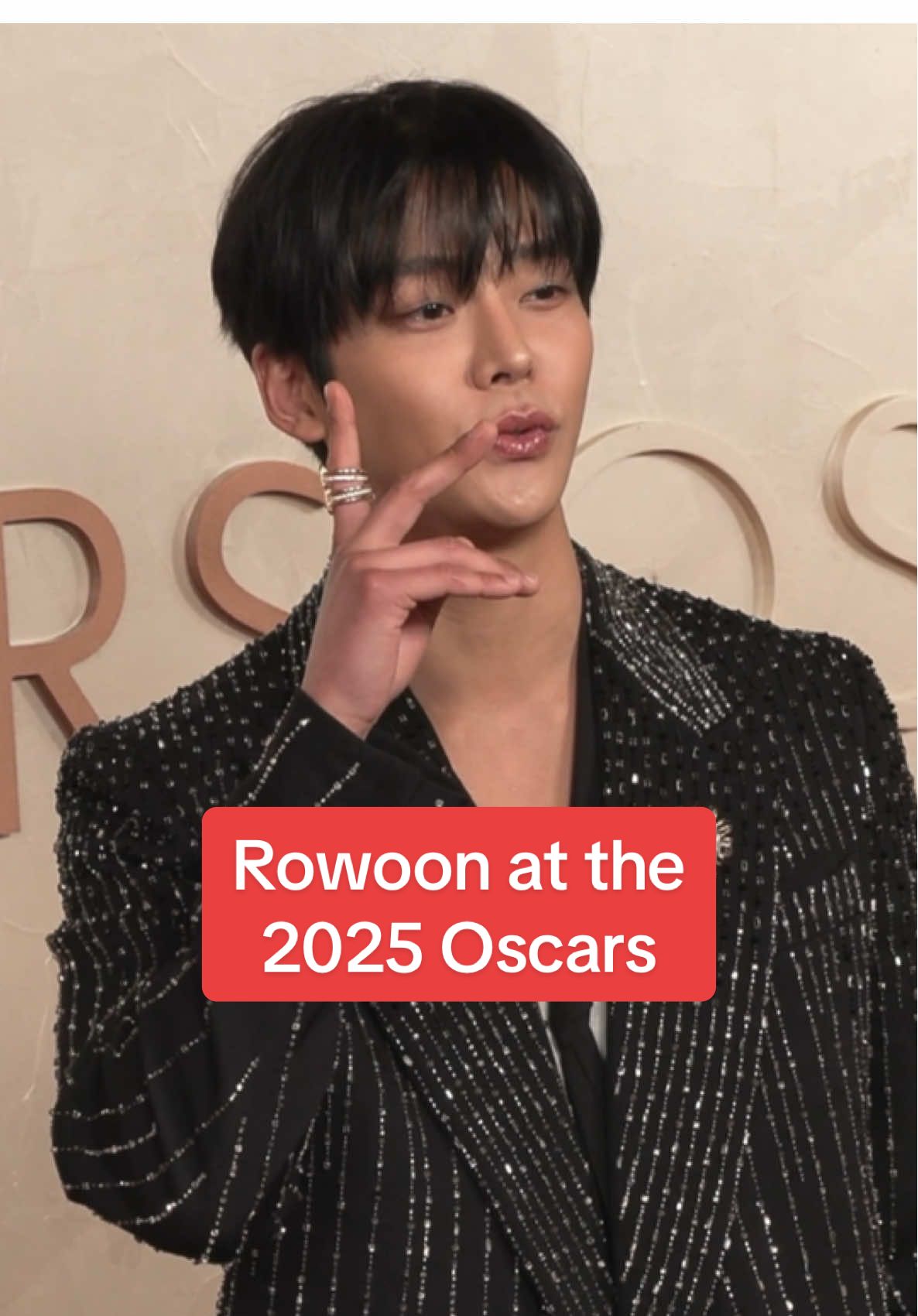 This one’s for you FANTASY. 🐭 Rowoon has arrived at the Oscars red carpet. ✨ Stream the 2025 Oscars NOW on @ctv.  #Rowoon #SF9 #FANTASY #Oscars2025 #Oscars #RedCarpet #Fashion 