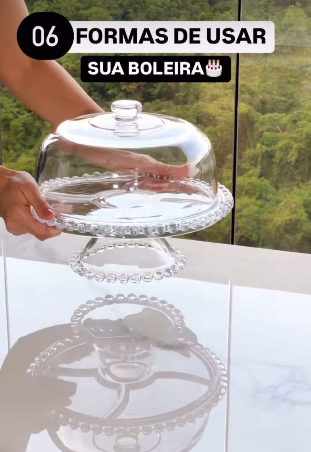 6 EM 1: um item e várias formas de usar ! 😱 Prato para Bolo com Pé de Cristal e Tampa Pearl 31cm x 25cm - Ref  30135  Investimento de R$ 389,90und.  #pratoparabolo #pratoparabolocompé #pratowolff #petisqueira #pestisqueiragoumet #pestiqueiradoces 