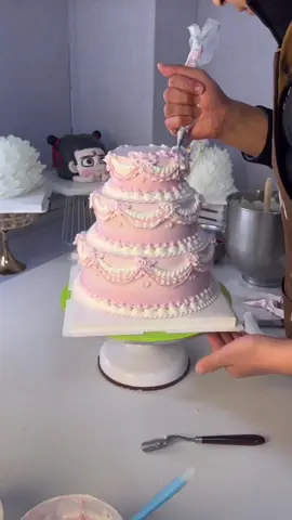 #cakedecorating #fyp #cutecake #anniversarycake #3layercake #ombrecakes 