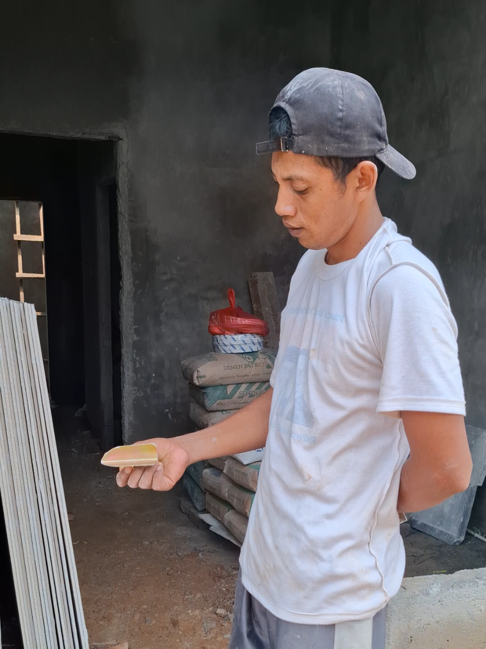 roskam siku atau roskam sudut.. yg minat bisa klik keranjang kuning #roskam #roskamacian #jasakontraktor #jasabangunrumah #jasatukangjakarta 