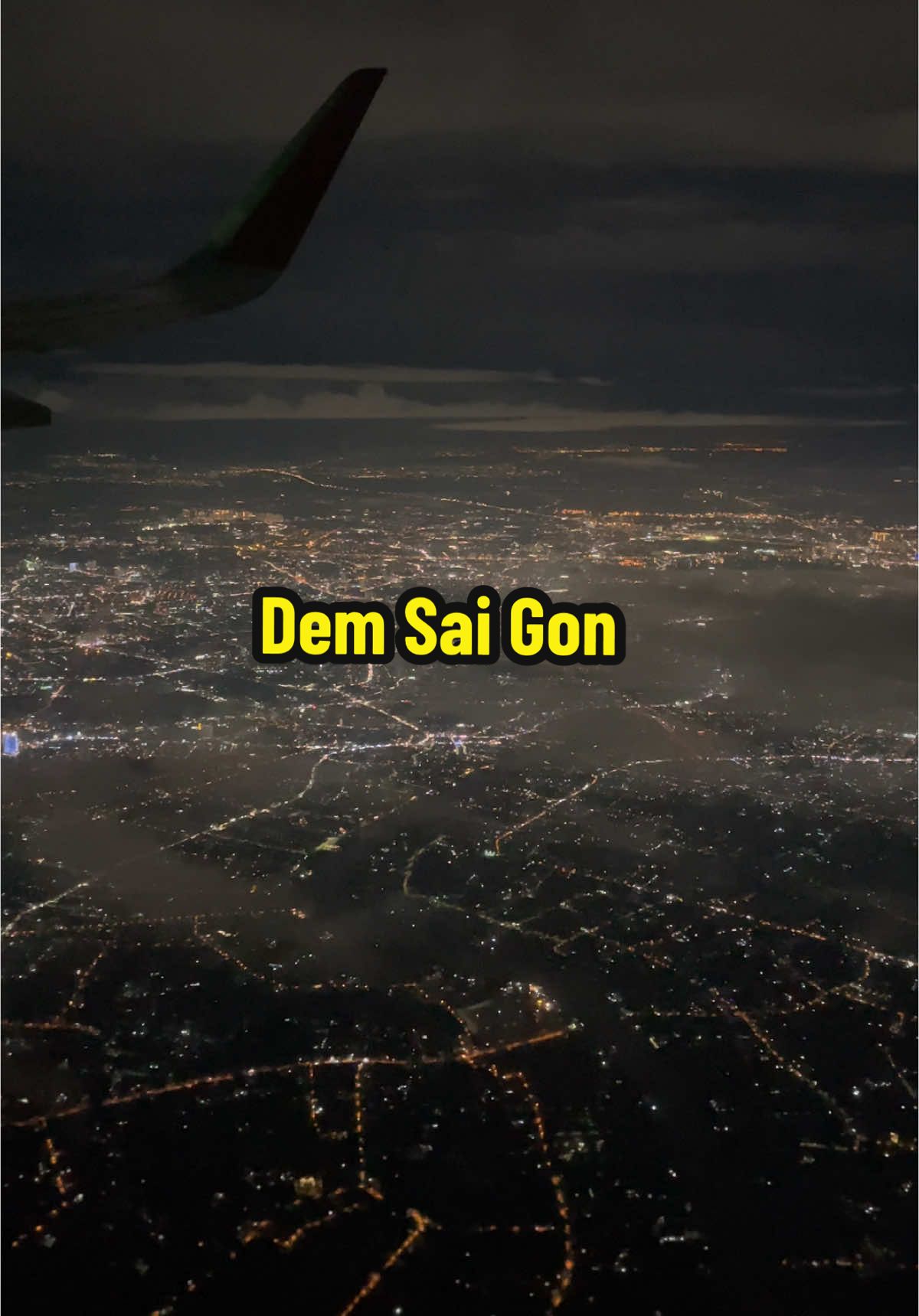 Take a night flight from Saigon once, it's an unforgettable experience.   #fly #saigon #travel #vietnam #vietnamtrip #trending #travel #travelvlog #vibetrips #trips #tiktokviral #fyp #xuhuong 