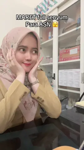FULL SENYUM gak niiihh..🤭🫣 #asn #asnpns#asnpppk #fullsenyum #gaji14 #tiktok #fyppppppppppppppppppppppp 