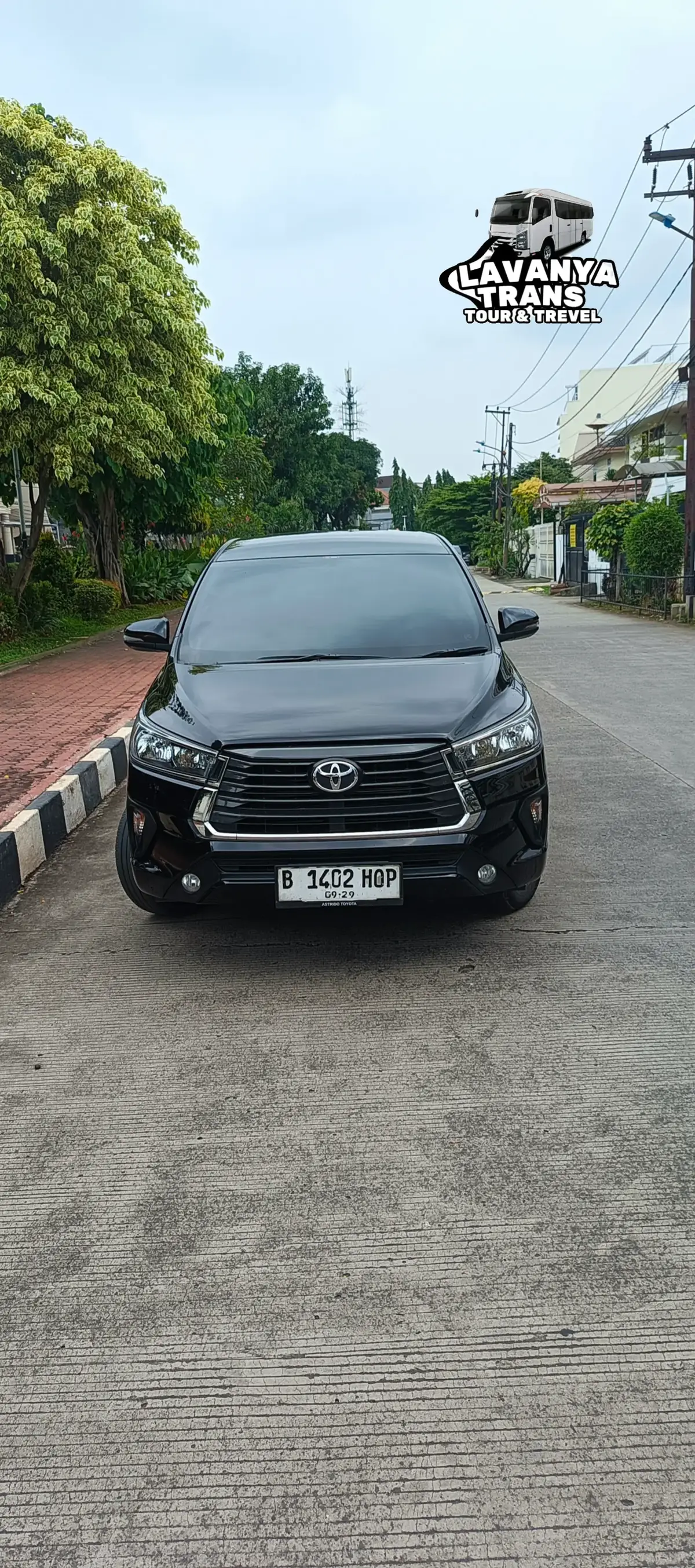 Buat Yang Mau Mudik Lebaran Dan  Untuk di bawa mudik, LAVANYA TRANS Sudah Ready ya 😊  Jenis Kendaraan : INNOVA REBON  Transmisi : MATIC  Jumlah Baris : 3 Baris (7 Penumpang)  warna : Hitam  bahan bakar : DISEL ( DEXLITE)  Harga : Rp. 800.000/ Hari  Syarat : FOTO COPY KK               KTP PENYEWA                KTP PENJAMIN SEBANYAK 2 ORANG               MATERAI Rp. 10.000 2 lembar  info reservasi : 087820450605 Unit bisa di cek langsung ke garasi dan melakukan pembayaran DP & bisa di antara ke lokasi rumah anda atau di ambil di garasi  garasi : Komplek Perumahan green garden Blok x1 No. 58 , Rt. 011 Rw. 08 Kelurahan kedoya Utara, kecamatan kebon jeruk, jakarta barat  #fyp #fypage #fyppppppppppppppppppppppp #fypp #rental #rentalmobil #rentalmobiljakarta #sewamobil #mudiklebaran #mudik #obatgengsi #innovareborn #innovadiesel #cumicumidarat #berandatiktok 
