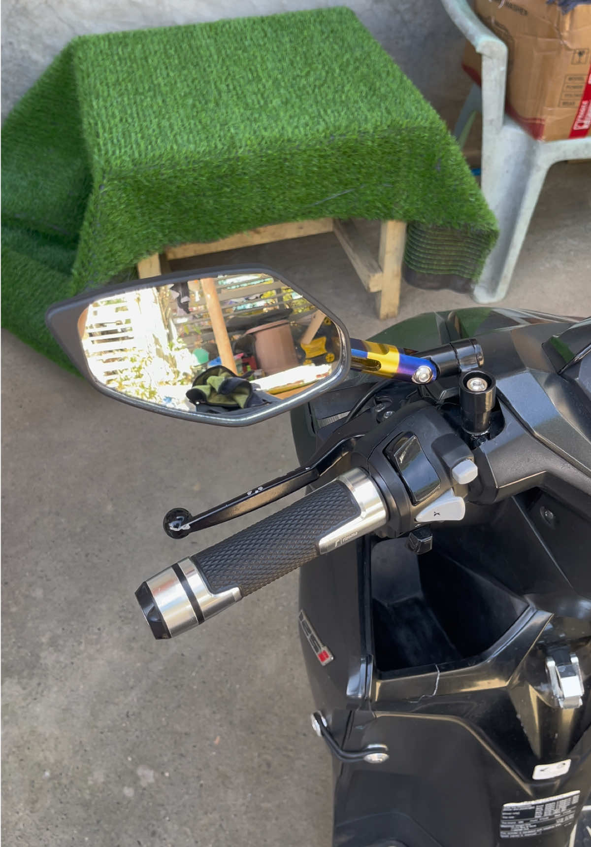 Titanium Side Mirror CNC Short Stem #cnc #sidemirror #titanium #universalsidemirror #motorcycleparts 