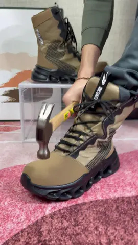 These safety shoes are so cool 🔨🥾🤩 #TikTokShopLoveAtFirstFind #TikTokShopHolidayHaul #spotlightfinds #tiktokshopblackfriday #tiktokshopcybermonday #blackfriday #menshoes #shoes #safetyboots #safetyshoes #workshoes #boots
