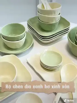 🍁GIỚI THIỆU: Bộ bát đĩa chén dĩa cao cấp màu kem bơ phong cách nhẹ nhàng sang trọng   Với chất liệu gốm sứ tráng men cao cấp, không chứa chì, không độc hại, thân thiện với môi trường, mẫu trắng trơn cổ điển, phù hợp với hầu hết các gia đình hiện nay - Bộ sản phẩm là sự kết hợp hài hòa của hai tông màu nhã nhặn: xanh bơ và kem  - Sản phẩm có màu sắc đơn giản nhưng không kém phần tinh tế và bắt mắt.  - Set cơ bản bao gồm: + Bát con 12 cm : 6 cái + Đĩa tròn 20 cm : 2 cái + Đĩa vuông 20 cm: 1 cái + Đĩa chữ nhật 30 cm: 1 cái + Tô đại 20 cm: 1 cái + Tô nhỏ 15 cm: 1 cái + Bát chấm: 2 cái 🍁CAM KẾT ✔️Sản phẩm y hình, có sẵn; đóng hàng ngay khi có đơn ✔️Chúng mình luôn hi vọng có thể mang đến những trải nghiệm tuyệt vời nhất cho mỗi khách hàng  👉 Chọn MUA NGAY để sở hữu sản phẩm này ngay hôm nay.Giao hàng toàn quốc ❤️ Maison Decor H 🏡27 Trường Chinh Đông Hà Quảng Trị  📞0914.561.984