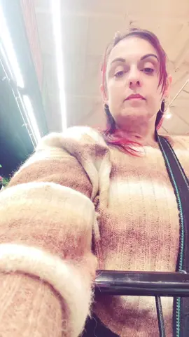 Grocery hall and cook the dinner halfway because my knee started hurting. But we’ll cook those steaks tomorrow. 😉 #TikTokLIVE #bbw #curvytok #cookingwithgigi #bigthighproblems 