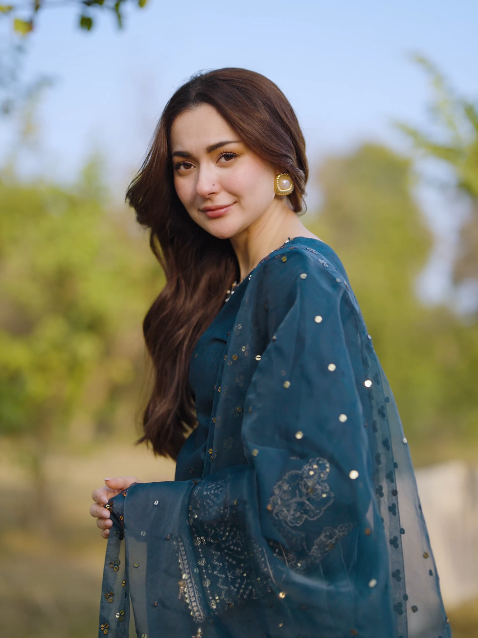 ❤️ Hania Amir's Eid Charm by Mona. Sku Code: HEC3 #pakistanidesignerwear #eidoutfit #pakistanifashion 