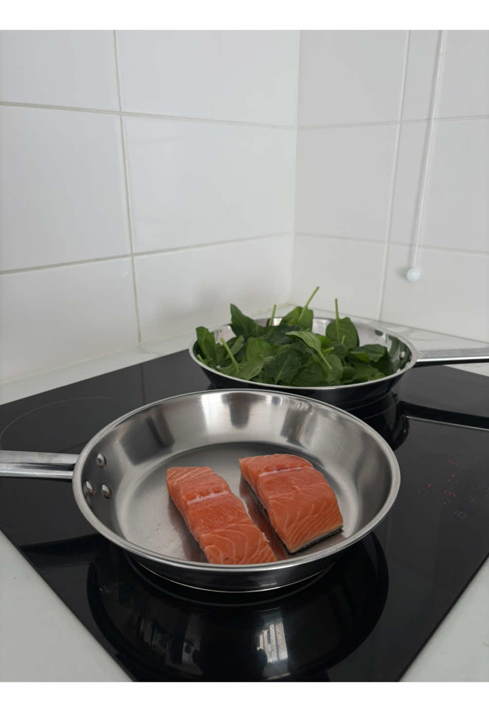 Les PFAS!! Toi aussi tu dois changer tes poêles ? J’ai testé pour toi les poêles en inox de chez @IKEA France 🍳  #food #pfas #pfa #whatieat #crashtest #Vlog #etudiant #fyppp #Lifestyle #homedecor #bref #bref2 