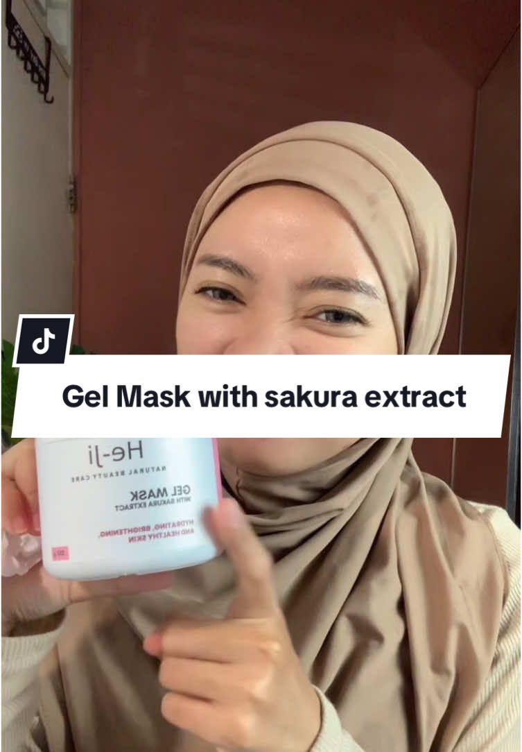 Dari aku 9/10 ini baguss bngett worth it sih🫶🏻🥹 #gelmask #maskerwajah #maskerviral #cantiklebaran #pakaiheji #glasskin #gelmaskheji 