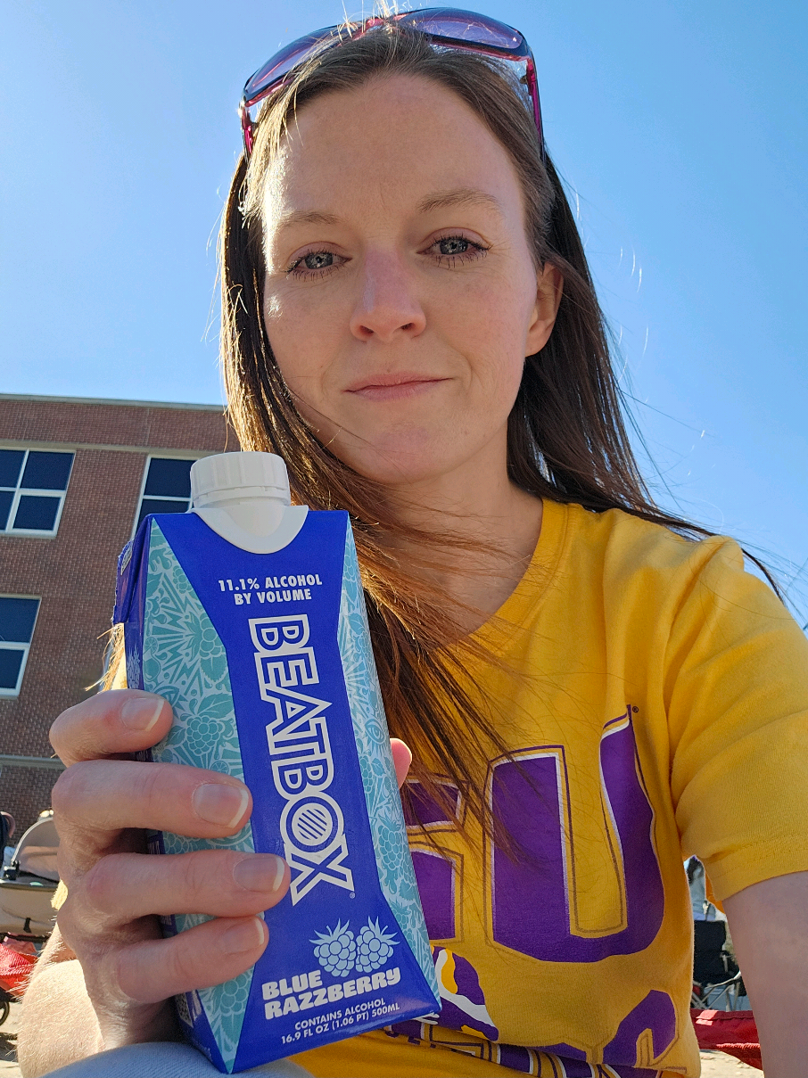 @BeatBox Beverages🧃 is there any other way to spend your time waiting on the Mardi Gras parade to start #beatboxfam #beatboxchallenge #beatboxbeverages #mardigras #mardigrasparade #parade #lakecharles #louisiana #beatbox #drinkresponsibly #21andover 