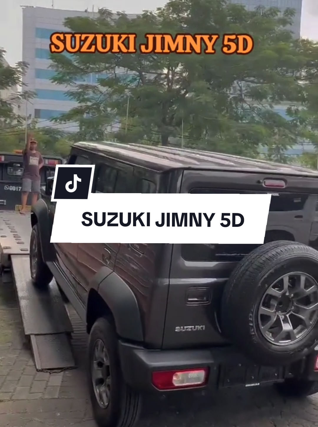 SUZUKI JIMNY 5D Si mungil yang siap diajak bertualang kemana aja! Jimny 5 pintu, makin gagah dan makin fungsional. Siapa yang naksir? #Jimny5Door #Jimny5D #SuzukiJimny #JimnyIndonesia #MobilImpianku #MobilOffroad #JimnyLover #ExploreIndonesia #MobilKeren #SuzukiLover