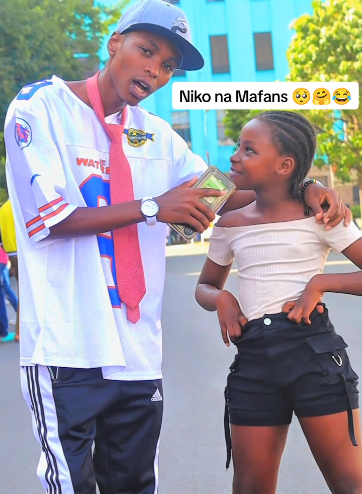Niko na Mafans 🥺🤗😁. @Joyofficial  #kenyateensshow #kenyantiktok🇰🇪 #nairobitiktokers #nairobitiktok #treandingvideo #tanzania #dc  #kajiadotiktokers #nairobitiktokers #goviral #nairobitiktok #kenya @_nasieku✨ 
