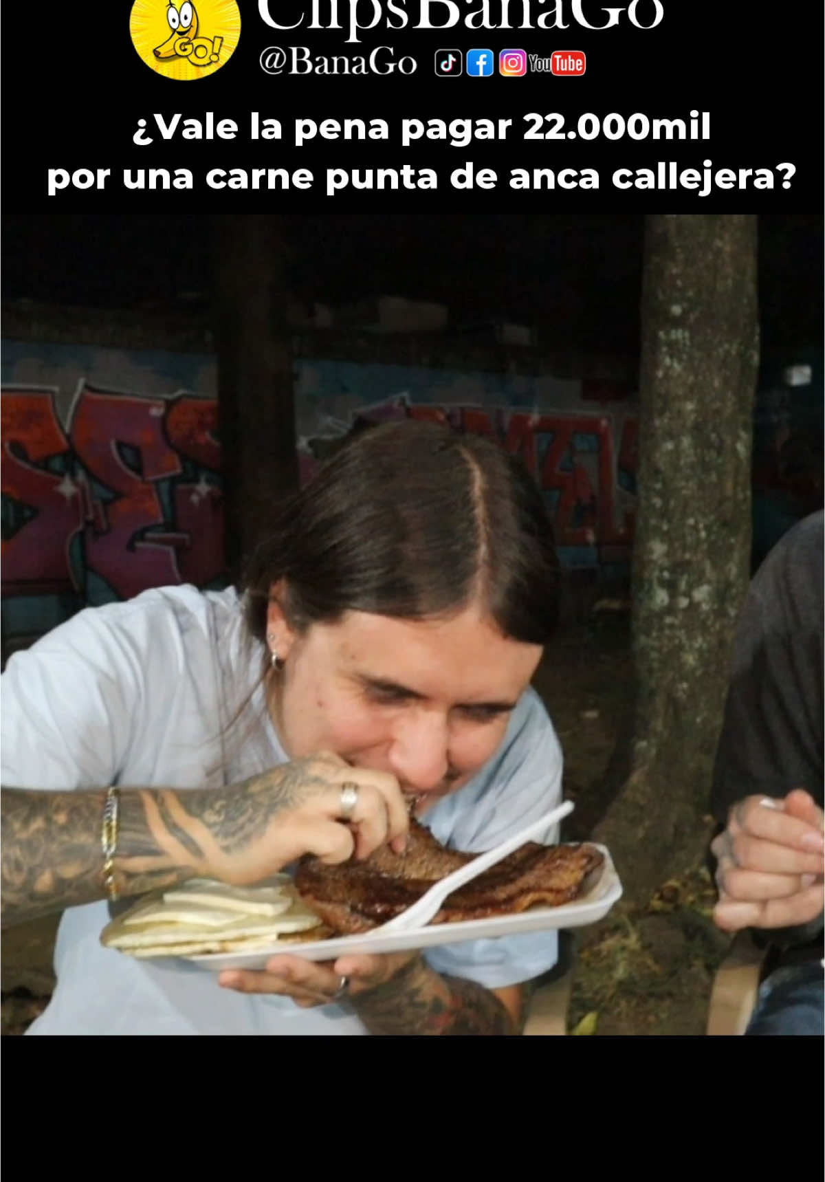 Asados callejeros en la estación hospital del Metro de Medellín 🥩 #carne #meat #asados #asadoscallejeros #comidacallejera #probandocomida #puntadeanca #metrodemedellin #comidabarata #banago #tendencia #videoviral #videoscortos 