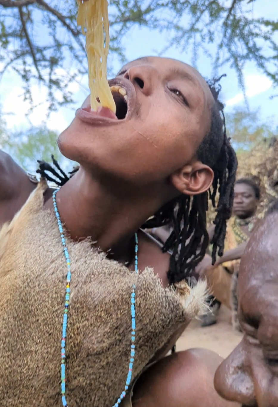 Holy Smokes‼️ New way to eat noodles “unlocked” 😋 #hadzabetribe #goviralgo #exoticfood 