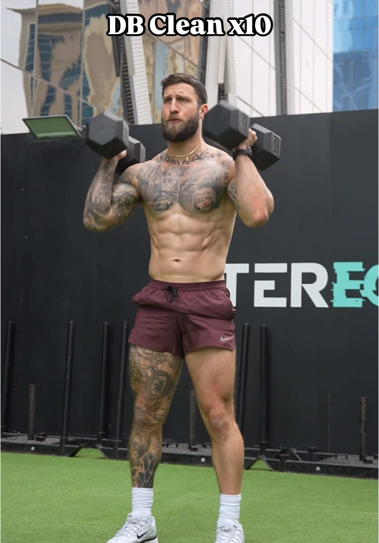 FULL BODY WORKOUT 💪🏻🔥 Here is a solid full body working set.  Try and move right into the next exercise with a little rest as possible.  You can increase weight or stick to the same weight so that it is challenging around 7-8 reps 💯 4 Rounds  10 reps of each 60 seconds of rest DB Clean x10 Thrusters x10 Forward Lunge x10 Renegade Row x10 Push Up Toe Touch x10 #fullbody #fullbodyworkout #fullbodyexercises #workout #workoutroutine #workoutmotivation 