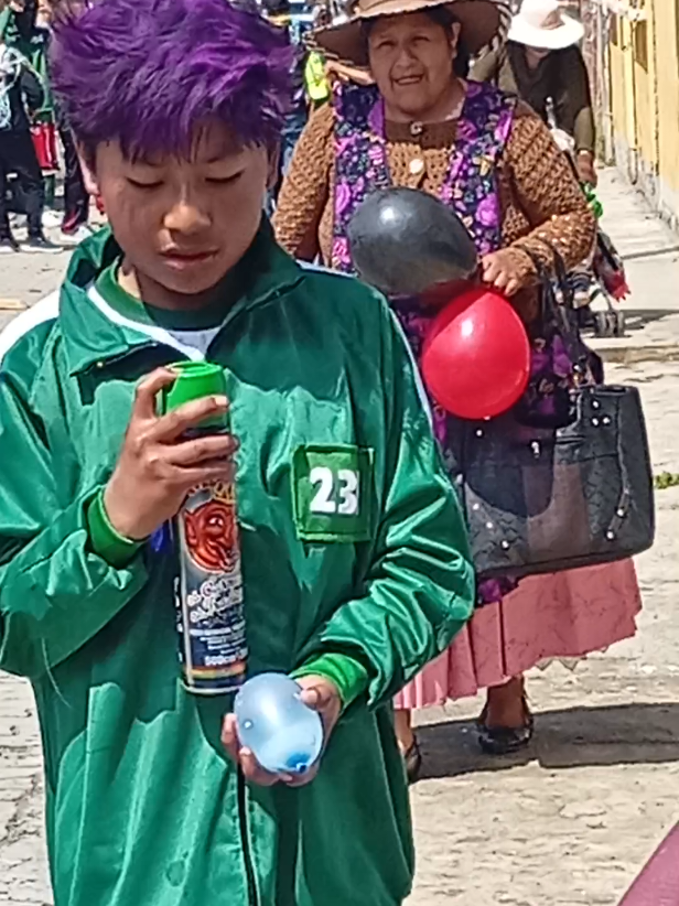 mientras tanto en mi zona . #viral_video #bolivia🇧🇴tiktok #carnaval2025 