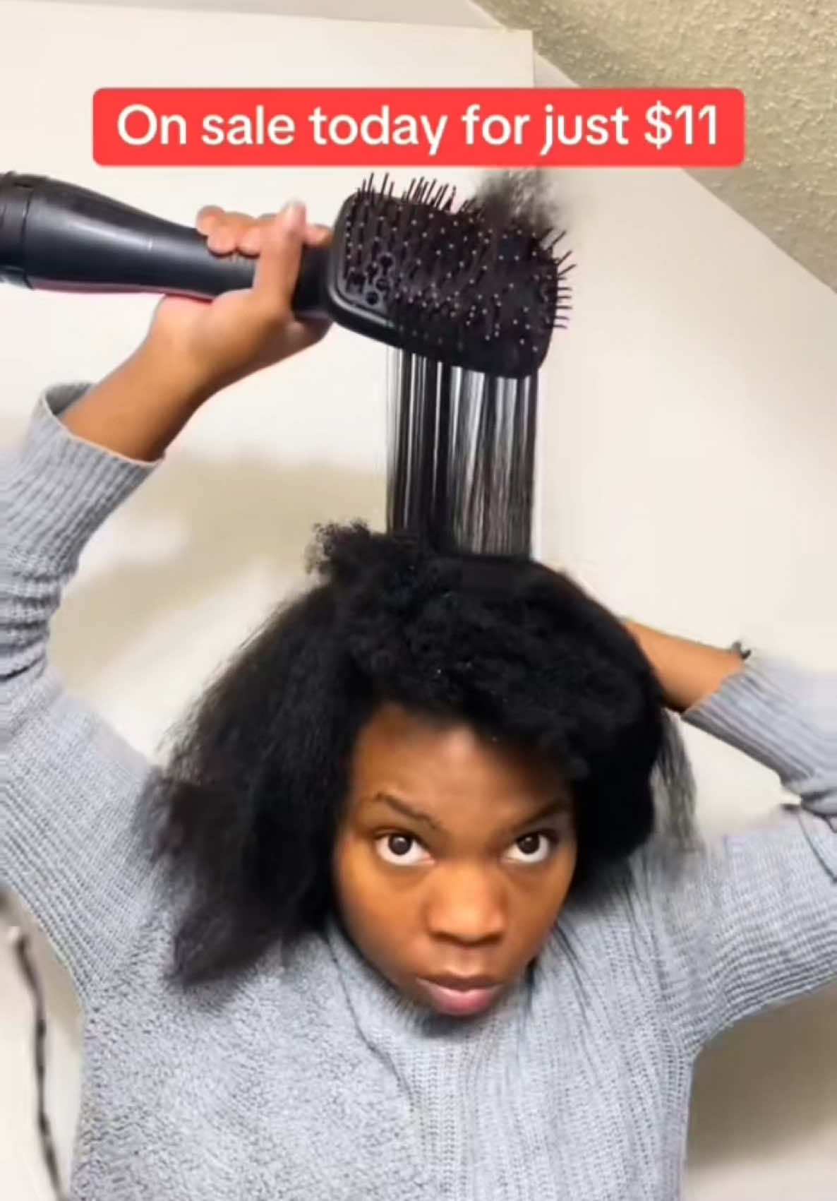 #blowdryerbrush #4chair #type4hair #straighteningbrush #straightnatural 