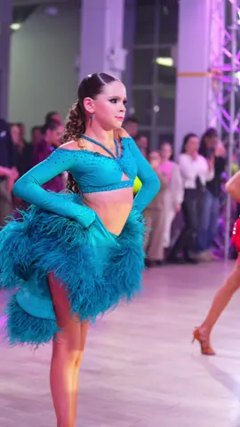 Milana 😍❤️‍🔥#kochergamedia #latin #dancemusic 