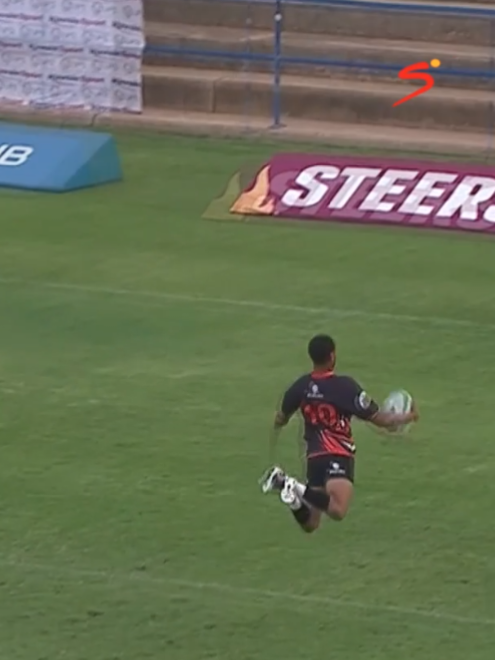 FNB UJ score a try of the season contender 😤🙌 #SportsonTikTok #SSRugby #VarsityCup #Rugby #UJ #Shimlas #Johannesburg #Bloemfontein #ShimlaPark #SouthAfrica #TikTokSA #Mzansi 
