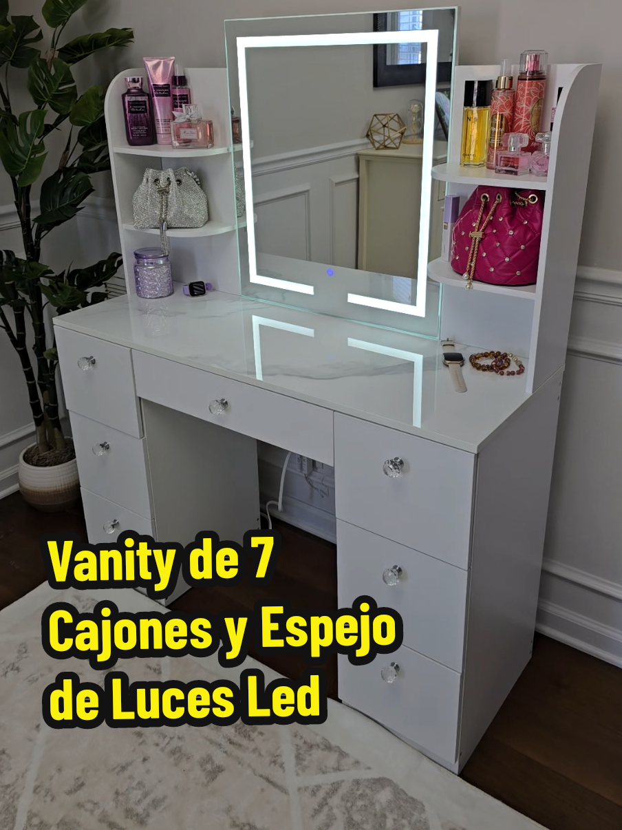 #vanity #tocador #maquillaje #makeup #makeupvanity #ideasderegalos #giftideas #gift #giftideasforher #mothersday #mothersdaygiftideas #organizadordemaquillaje #mirror #ledmirror 