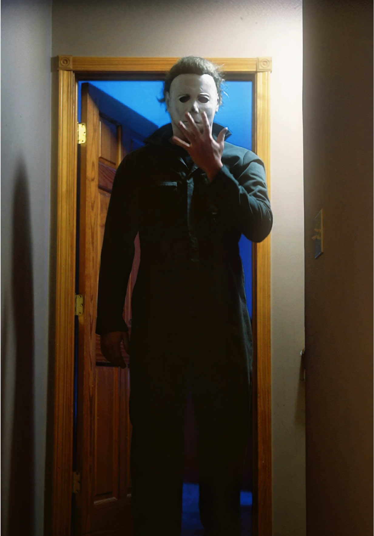 Always gotta hit an emote after the elimination #abracadabra #ladygaga #dance #michaelmyers #michaelmyersoftiktok #halloween 