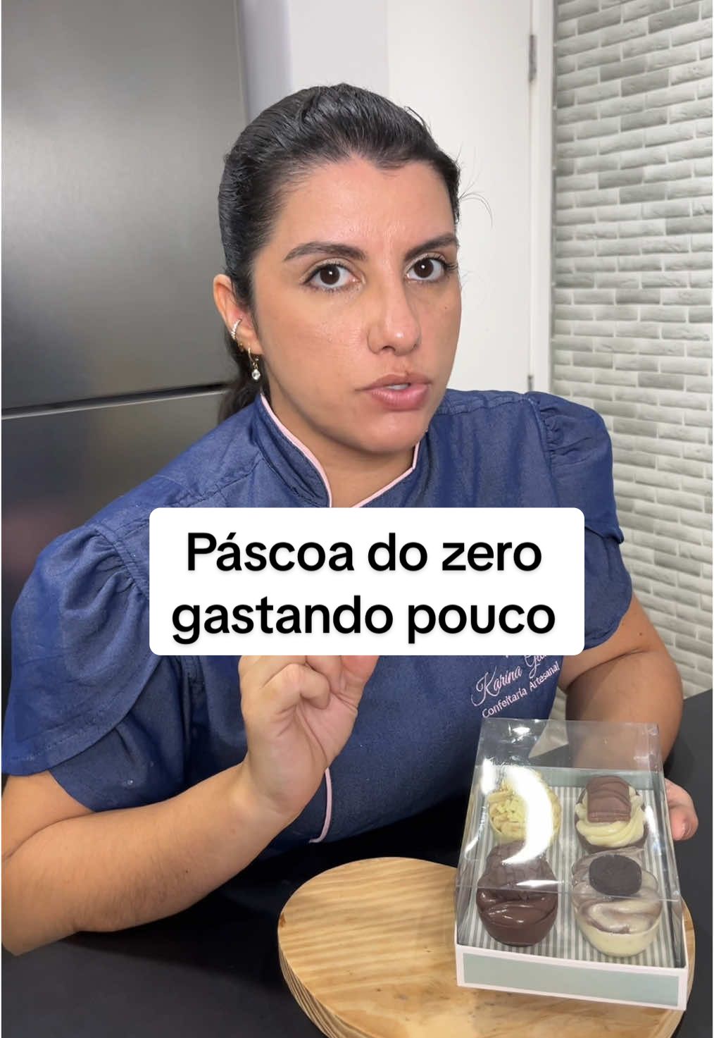 O meu começo também foi com pouco, o seu investimento e dedicação inicial serão o pontapé para te alavancar no seu negócio! Comece agora, comece com pouco, comece conforme a sua realidade e possibilidade. O que não dá é passar mais um ano sem cumprir aquilo que prometeu a si mesma, não é verdade?  #ovodepascoa #pascoadozero #primeirapascoa #pascoa #pascoa2025 #confeitariadozero #confeiteira #dicaspascoa 