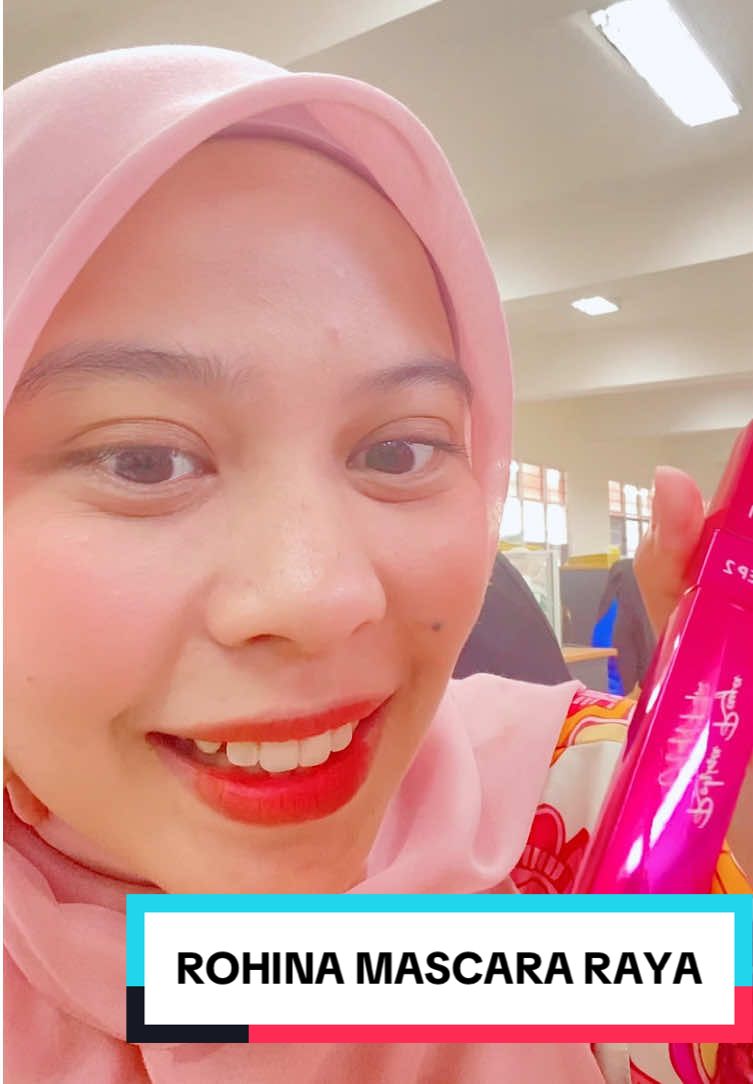 kita lurve mascara ni sbb lentikkan bulu mata lembu! 😍 @rohinahq #rohina #rohinamascara #rohinaberussikat #rohinarayaedition #rohinaori 