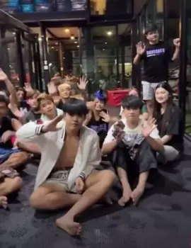 เขินแทน พี่ชิน:ถ้าเป็นผู้หญิงก็เป็นแฟนได้คับ เตย:แก้มจะแตกแล้ว ทำงี้เอฟซีอย่างพวกเราจิกหมอนไปดิคะรออะไร😂🫶🏼💜🥊เขินแทนสุดๆ@PHETTECHIN @หนองมน บางแสนไฟท์คลับ🥊❤️‍🔥 #คู่จิ้นหรือคู่จริง #รอลุ้น #นักมวยคนโปรด🥊💗 #เพชรเตชินบางแสนไฟท์คลับ #เพชรเตชินนักมวยขี้แง🥺🥊 #เพชรเตชิน #หนองมนบางแสนไฟท์คลับ🥊❤️‍🔥 #หนองมนบางแสนไฟท์คลับ #หนองมน #น่ารัก 
