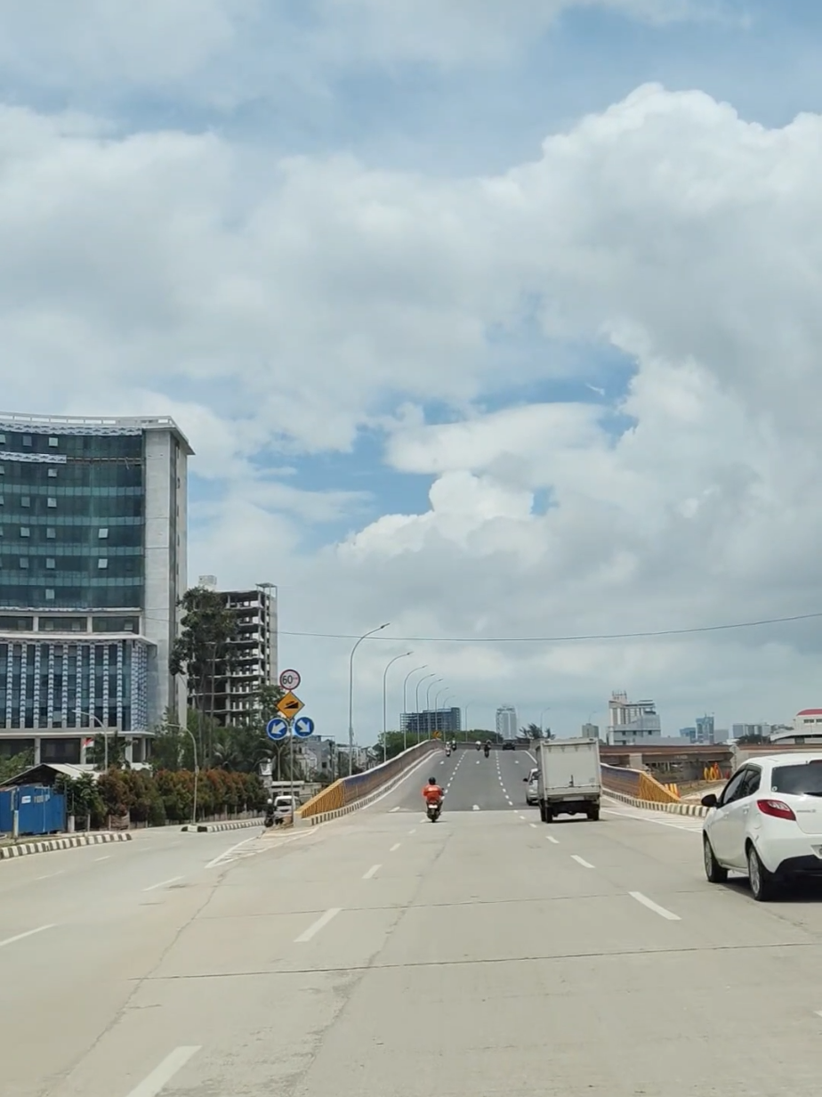 Vibes Sei Ladi ga pernah gagal 🤳🏻 #batam #batamtiktok #batamhits #flyoversungailadi #cityview #vibes #kelilingbatam 