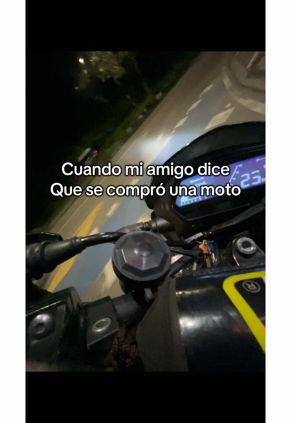 etiqueta a ese amig@ 😓  #humor #risa #comedia #whatsapp #novia #pareja #viaje #dimelaverdad #vivencias #toxica #ciudad #centro #ciudadblanca #comercio #Meme #motos #dominar400 #MemeCut #duke200 #ns #200 #ns200 #gixxer #amigos #desepcion #etiqueta 