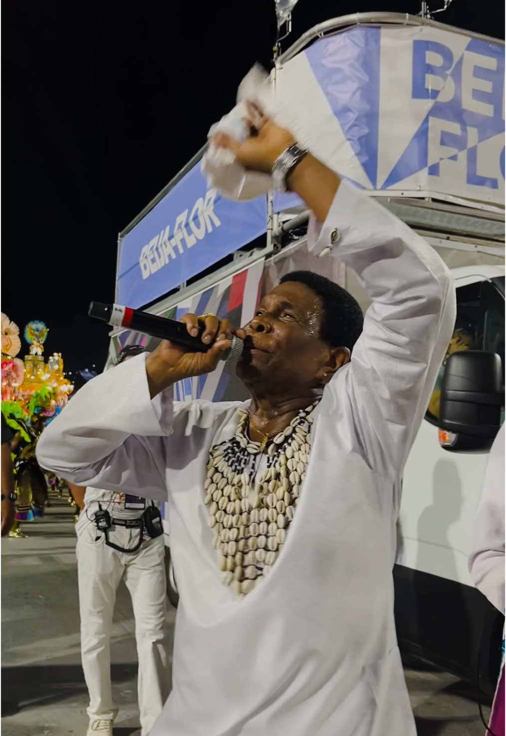 Neguinho da Beija-Flor em seu último desfile pela escola #Carnaval #Sapucai #foryou