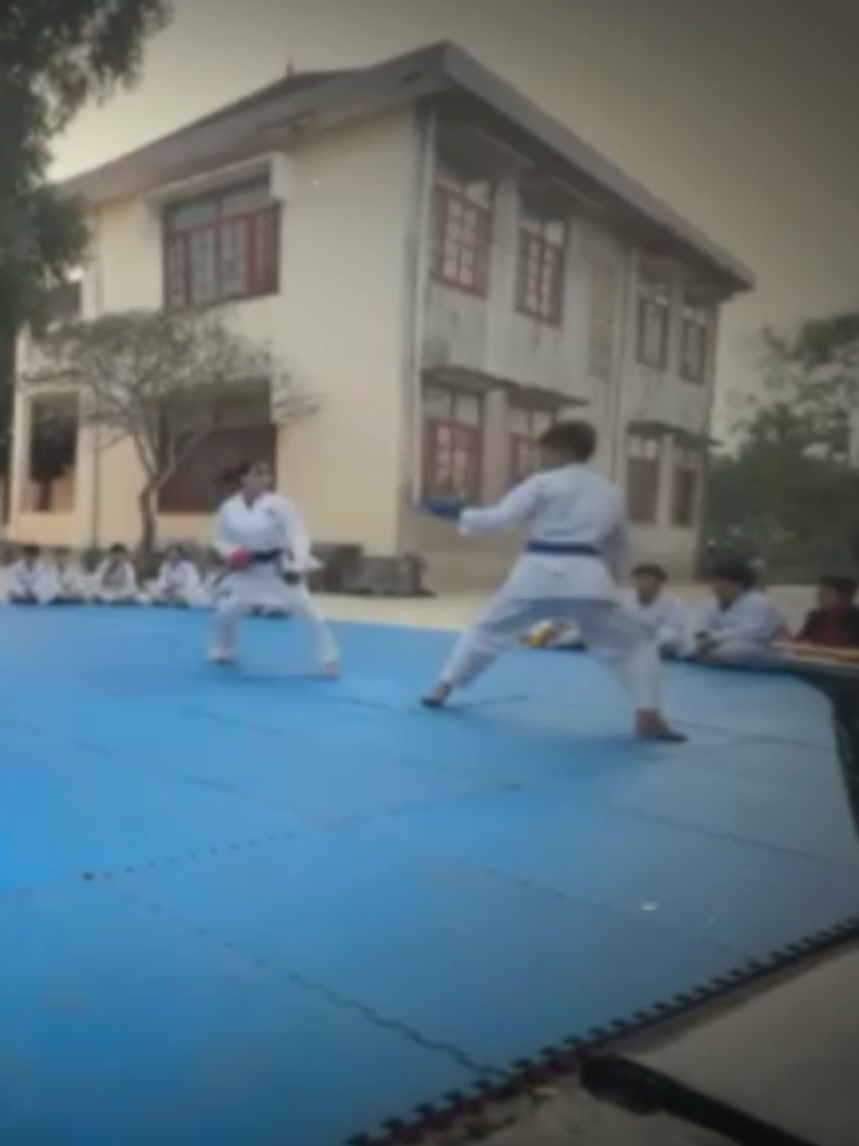 #CapCut vớ lão hay tht chứ 🤪 #karate #kumite #nghệan37 #võ #pthuy #🌷phả_nhà_tử_mễ🌷 #phả_nhà_ngọc_linh🐬 #phả_nhà_ngọc_linh🐰 #🥀phả_nhà_ngọc_hân🌷 #xhuonggggg🐰 #xhuongtiktok #xhđi #ảnh_mạng_nha_các_cậu💥 #ảnh_mạng_đọc_cho_kĩ_vào😌 #pinterest #dân_mạng💢 #nghệan37 #37nghean #diệunhi #diệulinh #dlinh #thor #linhthor #tdung #thanhdung #nhan #tuyển_phả😼💢  #mỹ_nữ_chiến_war_grup❌ #ứng_phả_ib✨💤 #phả_nhà_linh_nhi💗 #linhnhi #khánhnhi #hannie #dunnie #linnie #phả_nhà_thiên_khánh♥️😠 #phả_nhà_gia_khánh🐣 #phả_nhà_gia_huy🦀 #phả_nhà_khánh_duy🦖💞 #phả_nhà_khánh_huyền👑💞 #khánhhuyền #khuyen #huyền #phả_nhà_duy_bảo👻💤 #phả_nhà_khánh_lyzh🥀🖤 #xhuong #xhuong #xuhuong2024 #đừng_xem_chùa_ạ #đưngflop🤧 #đưngflopnua😿 #xuhuong2024tiktok❤️🌈✔️🤟🤟🤟story #xuh #xuhuong2024 #blink_blackpink #linnie🌸🥀 #linnstore #linnie🐰✨ #linhxinhdep #hanniedayy_🎀🐰 #xhđima #edit #viral #viralvideo #viraltiktok #video #videoviral #fyp #foryou #fypシ #foryoupage #fy #funny #fypシ゚viral   #dancewithpubgm #trend #học_sinh #sơntùngmtp #sơn_tùng_mtp #lyn #ban #baoan #baoanh #pdi #ling #nline #khanhvan #xu_hướng 