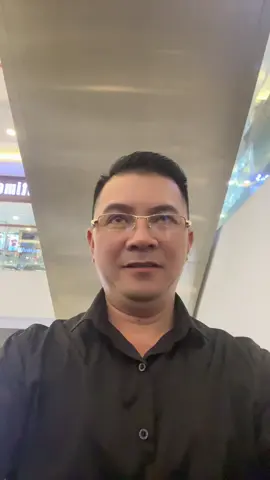 Con gái bây giờ thấy trai xấu và nghèo như mình là họ không thích rồi 