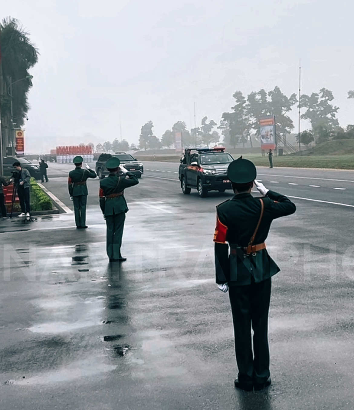 Đại tướng Nguyễn Tân Cương, Tổng Tham mưu trưởng Quân đội nhân dân Việt Nam, Thứ trưởng Bộ quốc phòng dự tổng duyệt hợp luyện diễu binh, diễu hành Kỷ niệm 50 năm giải phóng miền Nam thống nhất đất nước ##daituongnguyentancuong##tongthammuutruongquandoinhandanvietnam##dieubinhdieuhanh##50namgiaiphongmiennnam🇻🇳