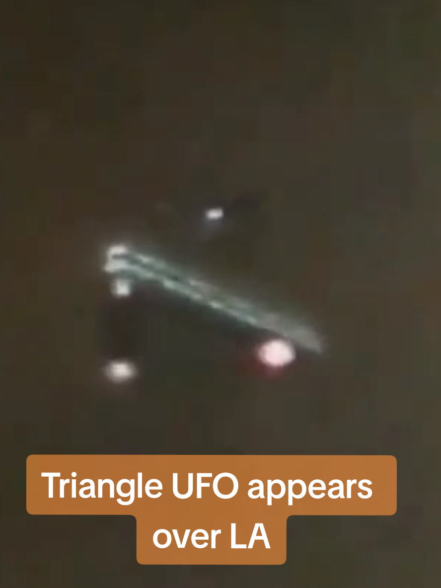 In a bizarre sighting, multiple witnesses report seeing a massive triangular-shaped UFO hovering above the LA skyline. March 3, 2025 #UFO #UAP #alien #drone #paranormal #caughtoncamera 