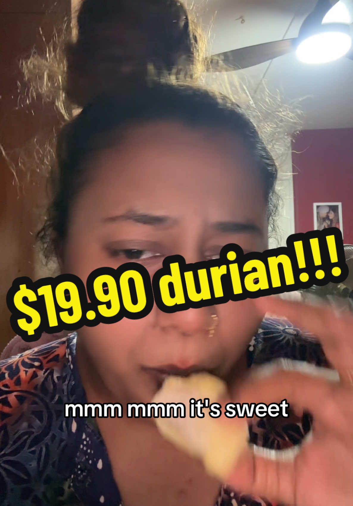 I had to get this once I saw the price. Below $20 for a good sweet creamy durian? Obviously! #durian #durianlover #duriantraveler #durianmusangking #durianlovers #durianpadang #durians #fyp #duriansedap #creamydurian #singaporedurian #durianfruit #viral #fruits #favouritefruit #sweetdurian #durianlover❤️ #addictive #fruitsbasket #fruity #sweettooth #createtowin 