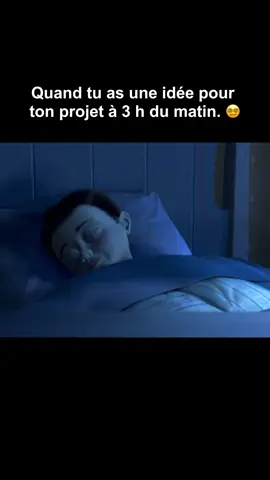 3h du matin : tout le monde dort. Moi : réveillé en sueur parce que je viens de trouver LE détail qui change tout 💡💻 Dormir, c’est pour les faibles. Modifier son projet en pleine nuit et le regretter au réveil ? Ça, c’est la vraie vie.  Qui d’autre vit ça trop souvent ? 😭👇 #architecte #architecture #archilife #étudiant #design #btp #humour #meme #archistudent #construction #nocturne #insomnie