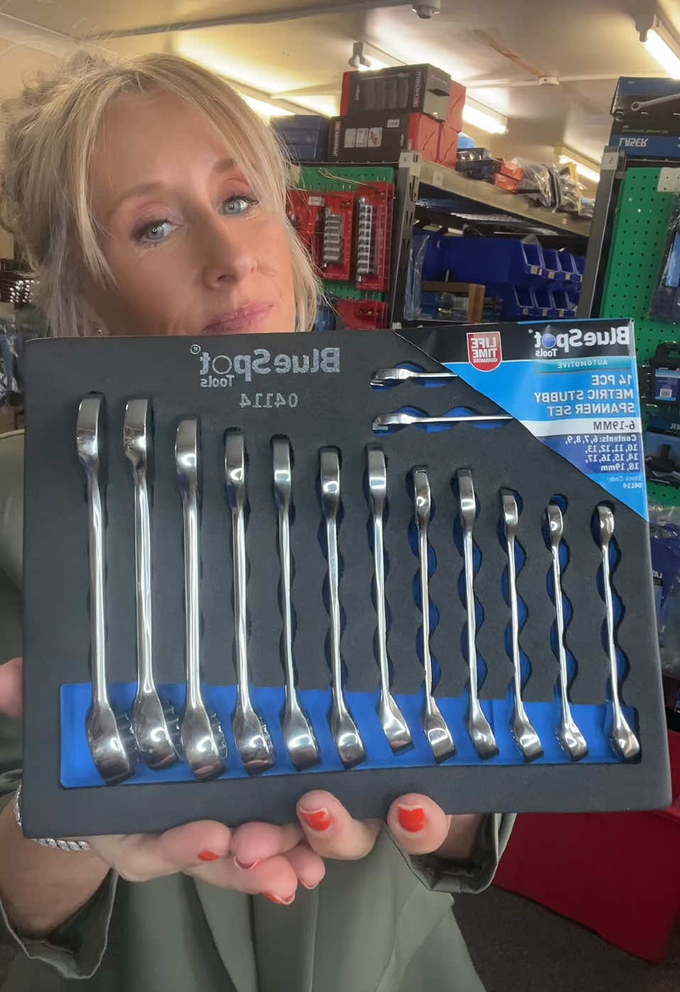 The Blue Spot Tools 14 Piece Stubby Spanner Set is specially designed for working in confined spaces. Manufactured from chrome vanadium heat-treated and nickel-plated for increased durability. Supplied in EVA foam tray. #spanner #spannerset #tools #tool #DIY #mechanic #homeimprovement #homeimprovements 