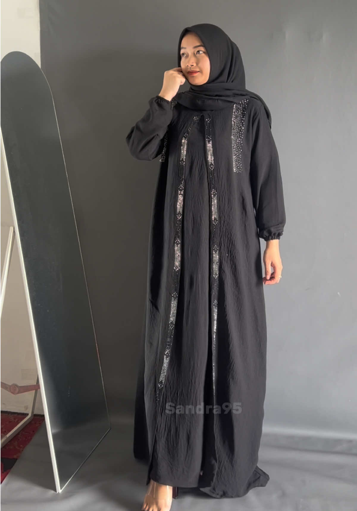 Gamis hitamnya cakep nih😍 #abayahitam #dress #gamis #dresslebaran2025 #gamislebaran2025 #gamislebaran #dresskekinian #dresskondangan #gamiscantik #gamiskekinian #dressmurah #gamiscrinkle #dresscrinkle #dresses #dresslebaran 