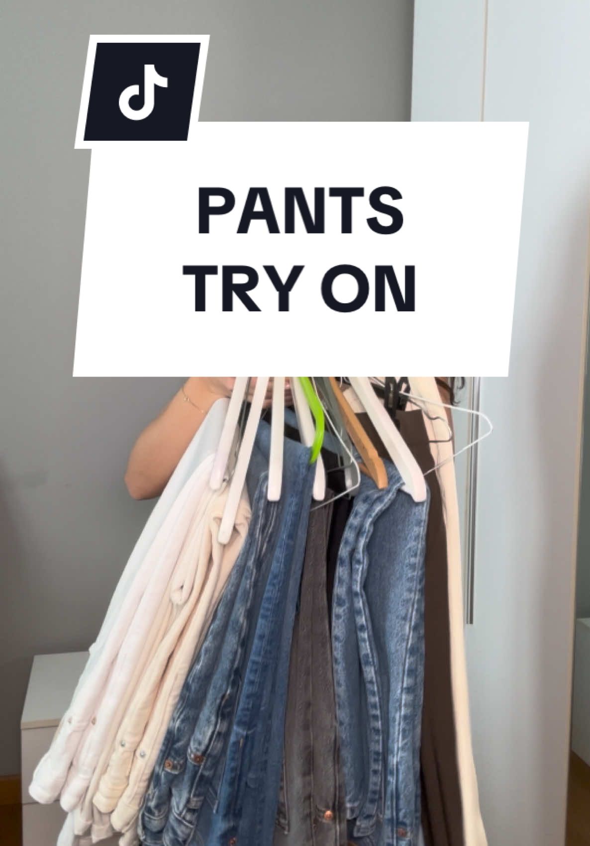 Quali si e quali no??? #pants #jeans #tryon #pantstryon #datemiunconsiglio #pantaloni #pantalonilarghi #pantaloniperfetti #provoimieipantaloni 