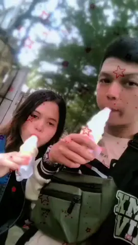 bhagia itu sederhana ,menikmati es cream aj udah bhagia 😍😅bismillah semoga tersemogakan🤲🤲,amiin@𝘼𝙜𝙪𝙣𝙜🌈virgou♍🐊  #tiktokhongkong🇭🇰_🇮🇩  #trenggaleksurabaya #fyppppppppppppppppppp 