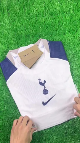 Tottenham Hotspur 25-26 season home football jersey player version, this is the perfect unboxing video #Spurs #fyp #jersey #Soccer #futbol #foryourpage #shirt #sports 