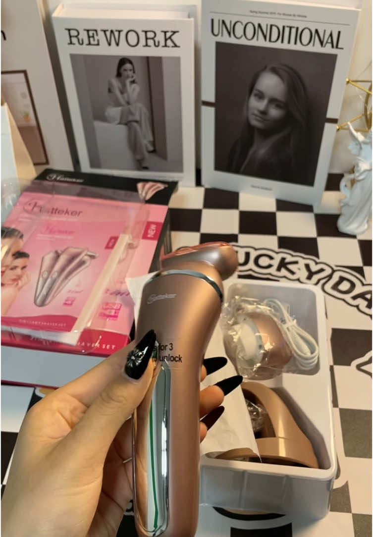 🌷 Smooth Skin, Anytime, Anywhere! 🌷 Get ready to say goodbye to unwanted hair with the Hatteker 3 in 1 Women's Electric Shaver! Perfect for a quick trim on the go. #Skincare #HairRemoval #WomensHealth #TikTokMadeMeBuyIt、#DealDrops、#Spotlight,