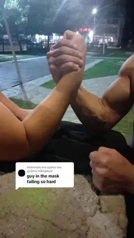 Απάντηση στον χρήστη @n0kkgaard#armwrestling #fyp #gym #calisthenics  real 😂