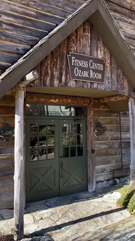 Motivation we all need💪 Stay on track with your fitness goals when you stay at Big Cedar Lodge. Our state-of-the-art fitness center features top-tier equipment, including cardio machines, free weights, and a 15-station Star Trac Circuit! 📸: @thebarrywilliams