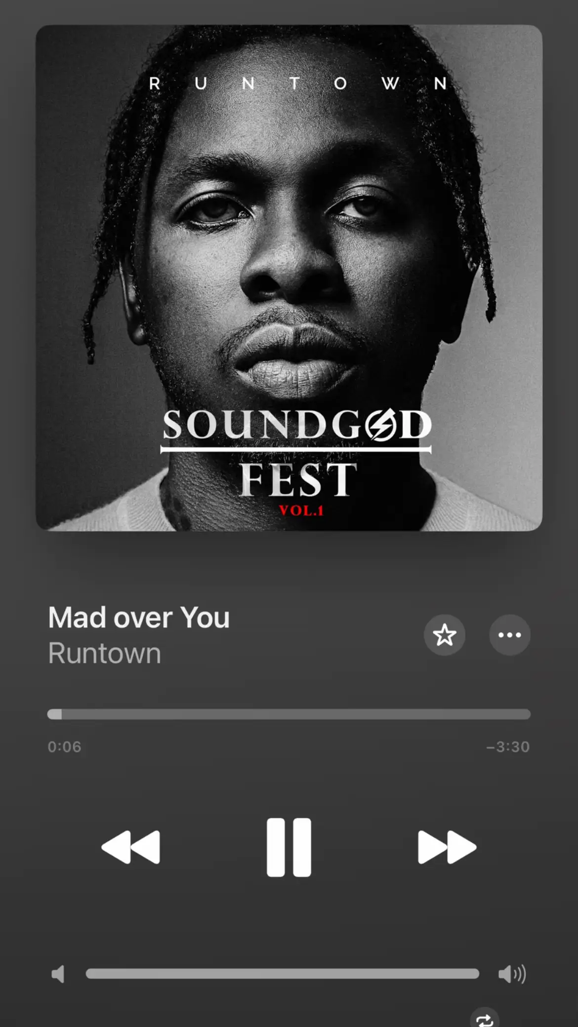 Mad over you by Runtown will forever be a banger❤️ #ayolovesmusic #afrobeats #fyp #fypp #fypシ゚ #nigeriantiktok🇳🇬 #nigerianmusic🇳🇬 